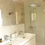 Dans La Cypra Bed & Breakfast Antibes