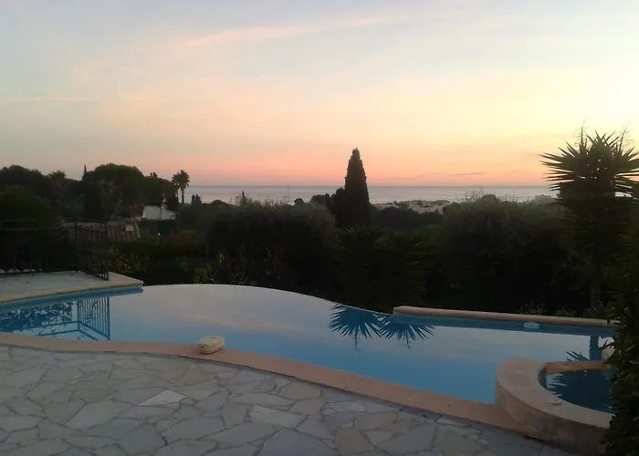 Bed & Breakfast Dans La Cypra